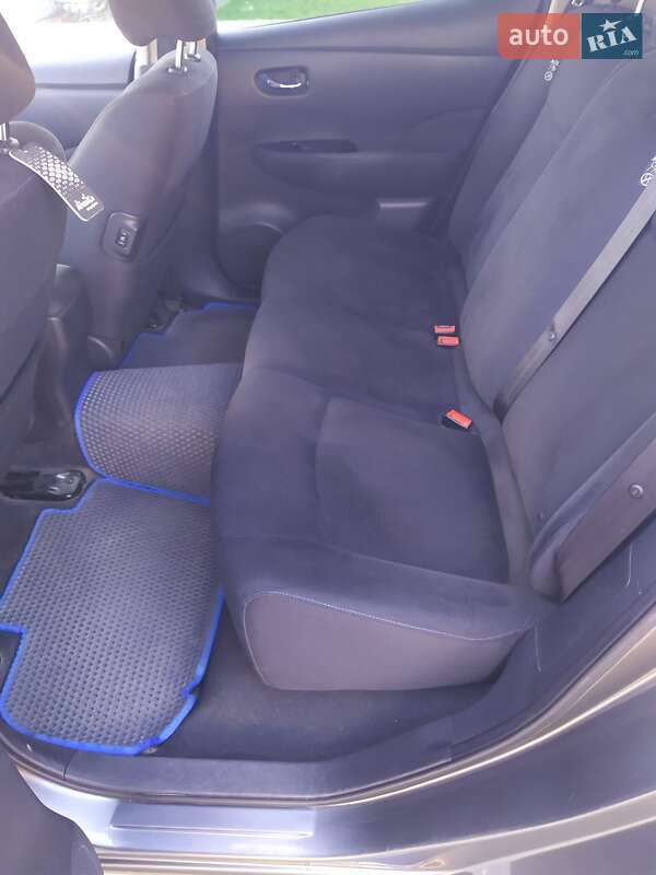 Хэтчбек Nissan Leaf 2015 в Луцке фото 19 Хэтчбек Nissan Leaf 2015 в Луцке