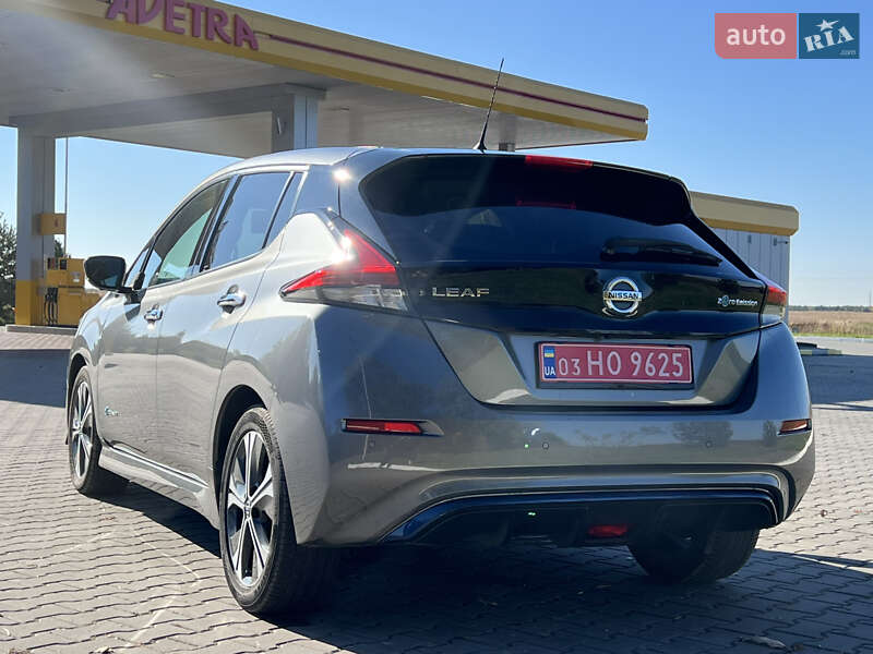 Хетчбек Nissan Leaf 2018 в Луцьку