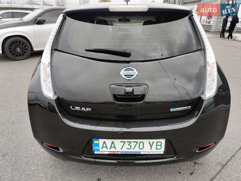 Хетчбек Nissan Leaf 2016 в Києві фото 5 Хетчбек Nissan Leaf 2016 в Києві