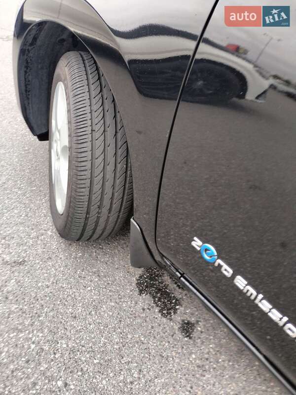 Хетчбек Nissan Leaf 2016 в Києві фото 13 Хетчбек Nissan Leaf 2016 в Києві