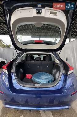 Хэтчбек Nissan Leaf 2020 в 