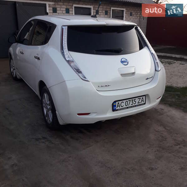 Хетчбек Nissan Leaf 2013 в Нововолинську фото 6 Хетчбек Nissan Leaf 2013 в Нововолинську
