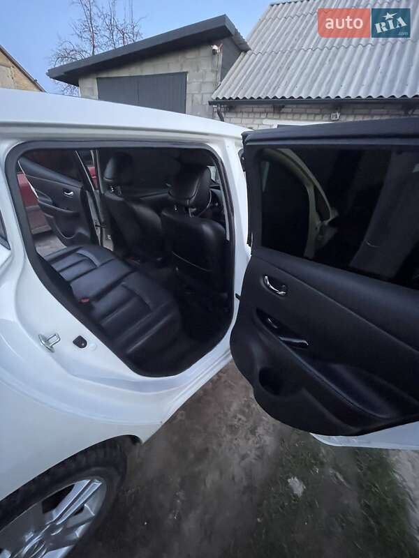 Хетчбек Nissan Leaf 2013 в Нововолинську фото 9 Хетчбек Nissan Leaf 2013 в Нововолинську
