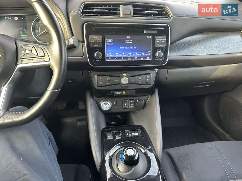 Хэтчбек Nissan Leaf 2018 в Сокале