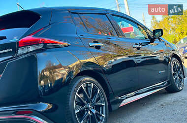 Хэтчбек Nissan Leaf 2018 в 