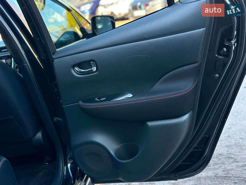 Хетчбек Nissan Leaf 2018 в Вінниці