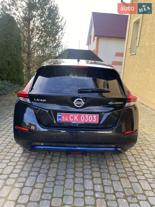 Хетчбек Nissan Leaf 2018 в Дрогобичі