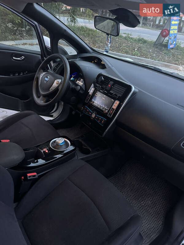 Хетчбек Nissan Leaf 2016 в Тернополі