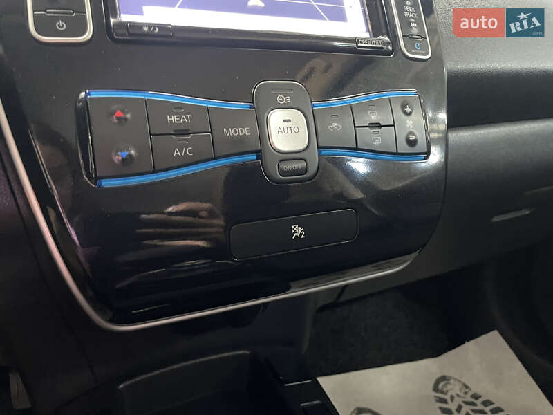 Хэтчбек Nissan Leaf 2013 в Стрые фото 33 Хэтчбек Nissan Leaf 2013 в Стрые