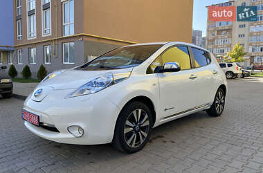Хэтчбек Nissan Leaf 2014 в Черновцах