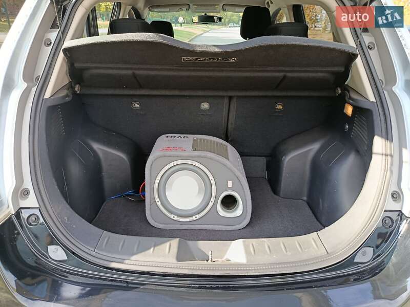 Хетчбек Nissan Leaf 2013 в Харкові фото 15 Хетчбек Nissan Leaf 2013 в Харкові