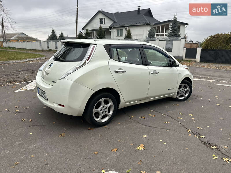 Хетчбек Nissan Leaf 2012 в Вінниці