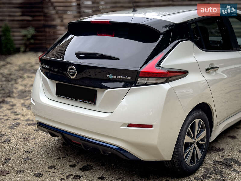 Хетчбек Nissan Leaf 2021 в Бродах