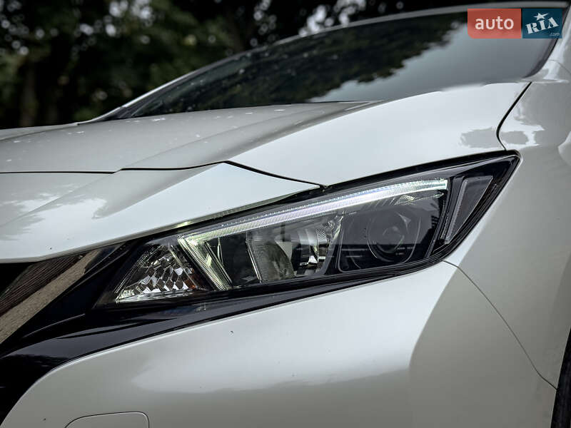 Хетчбек Nissan Leaf 2021 в Бродах