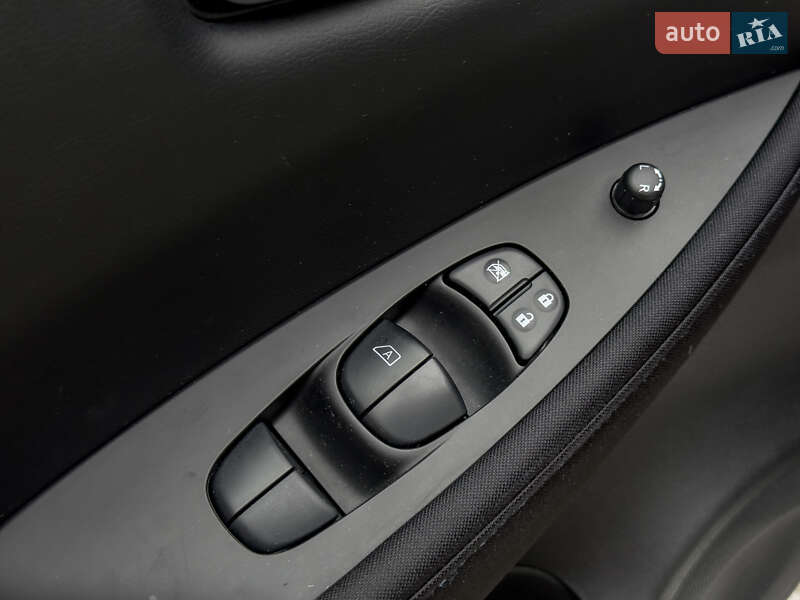 Хетчбек Nissan Leaf 2021 в Бродах