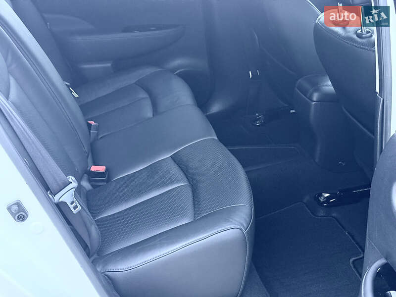 Хэтчбек Nissan Leaf 2014 в Луцке