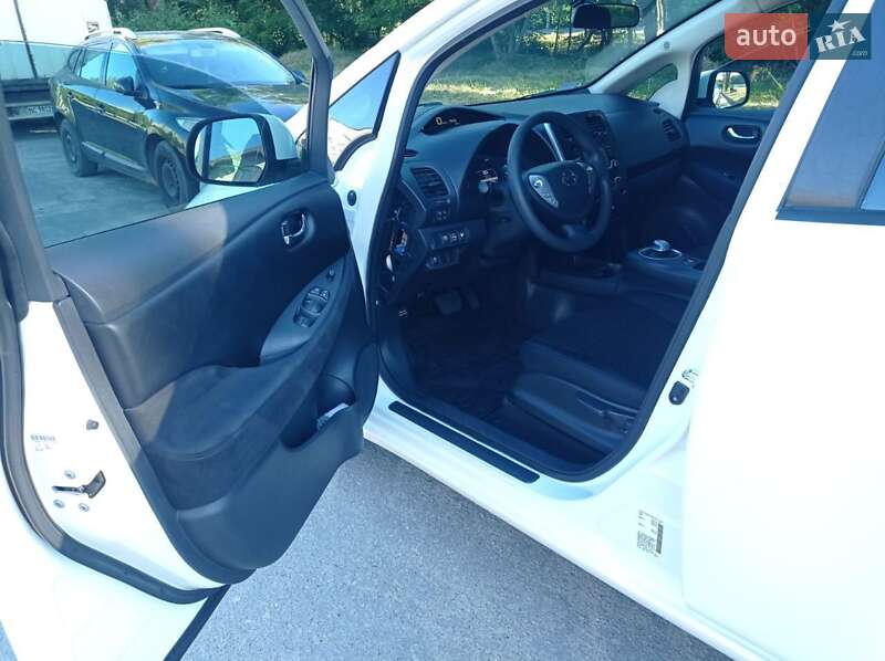 Хэтчбек Nissan Leaf 2017 в Львове фото 7 Хэтчбек Nissan Leaf 2017 в Львове
