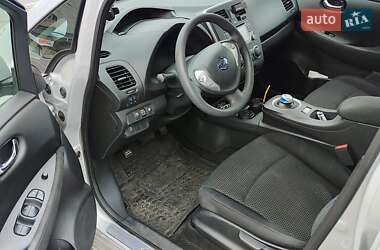 Хэтчбек Nissan Leaf 2016 в 