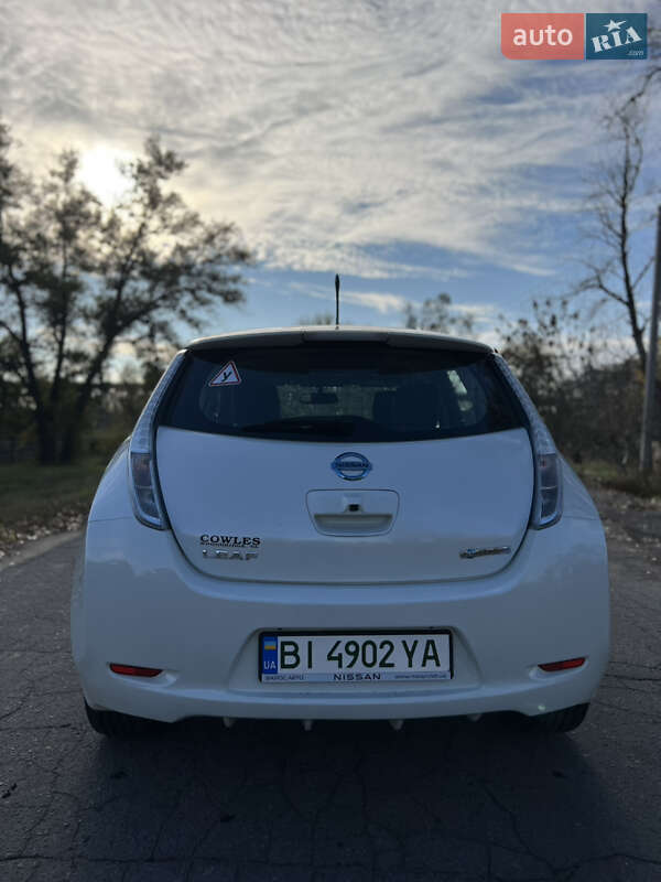 Хетчбек Nissan Leaf 2013 в Кременчуці