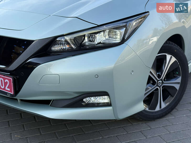 Хэтчбек Nissan Leaf 2019 в Ровно