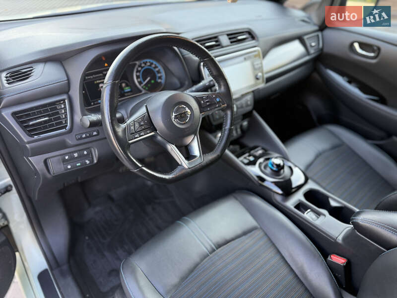 Хэтчбек Nissan Leaf 2019 в Ровно