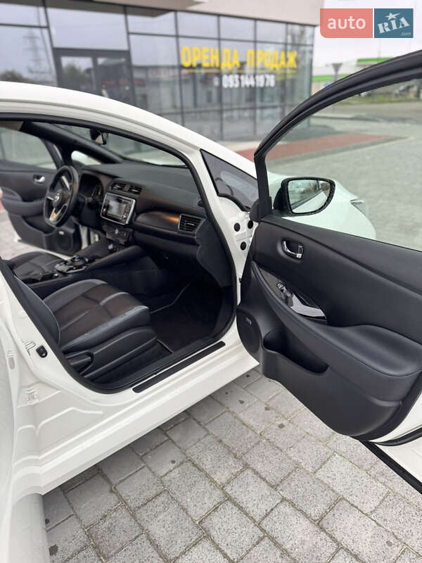 Хетчбек Nissan Leaf 2019 в Івано-Франківську