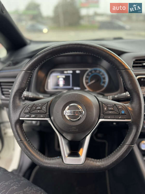 Хетчбек Nissan Leaf 2019 в Івано-Франківську