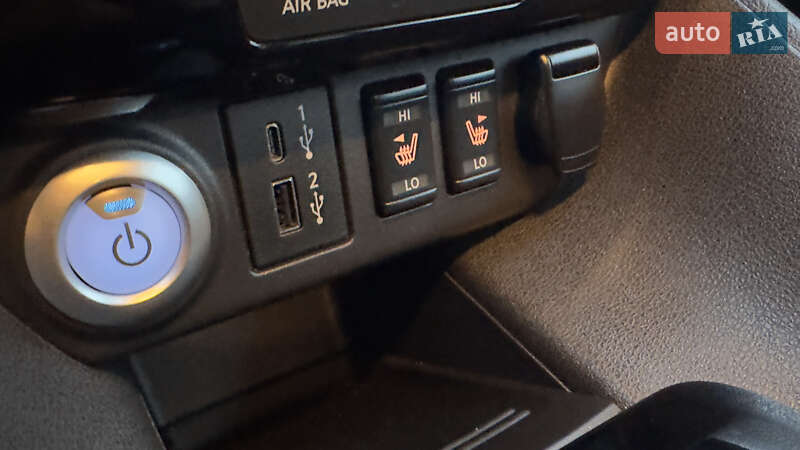 Хэтчбек Nissan Leaf 2023 в Сваляве