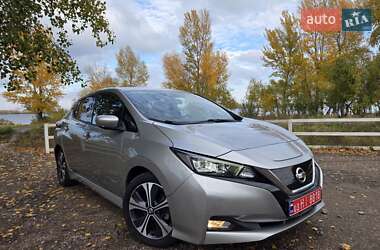 Хэтчбек Nissan Leaf 2019 в Черкассах Хэтчбек Nissan Leaf 2019 в Черкассах