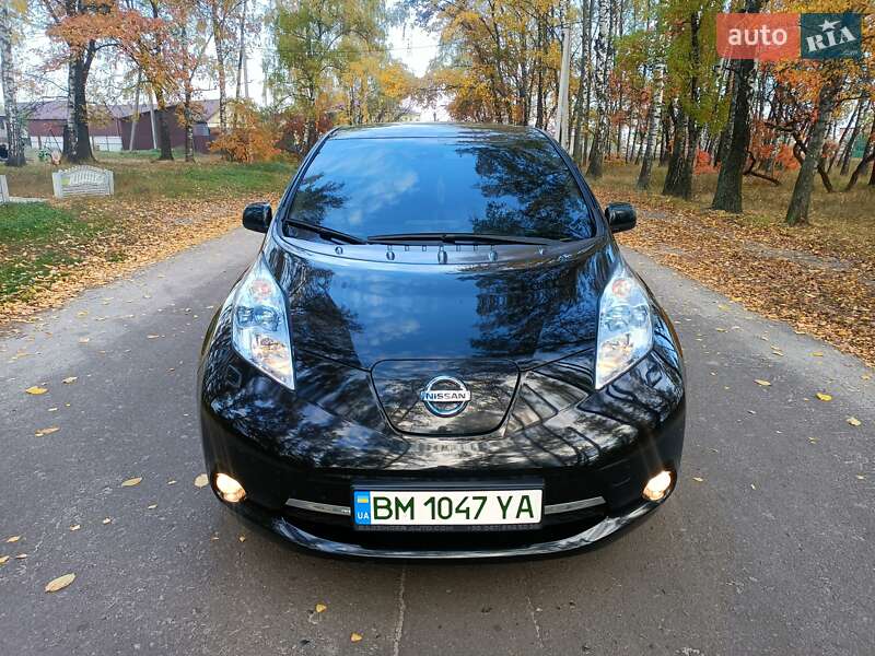 Хэтчбек Nissan Leaf 2012 в Ахтырке фото 2 Хэтчбек Nissan Leaf 2012 в Ахтырке