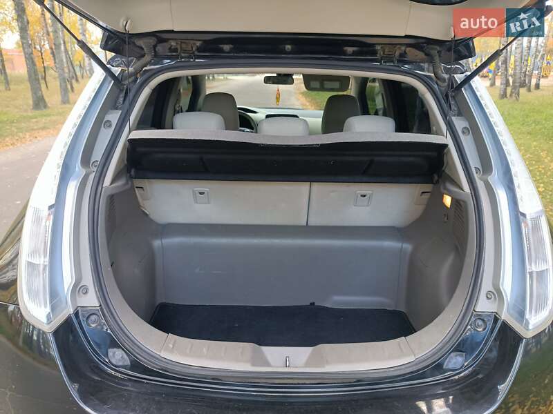 Хэтчбек Nissan Leaf 2012 в Ахтырке фото 23 Хэтчбек Nissan Leaf 2012 в Ахтырке