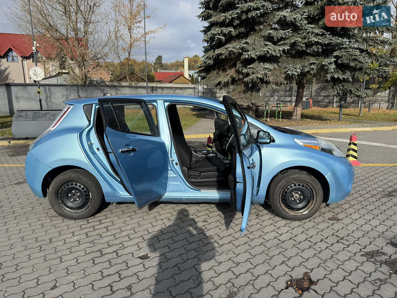 Хэтчбек Nissan Leaf 2015 в Львове фото 6 Хэтчбек Nissan Leaf 2015 в Львове