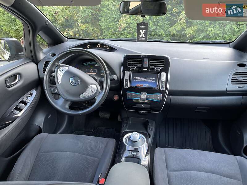 Хэтчбек Nissan Leaf 2016 в Тернополе