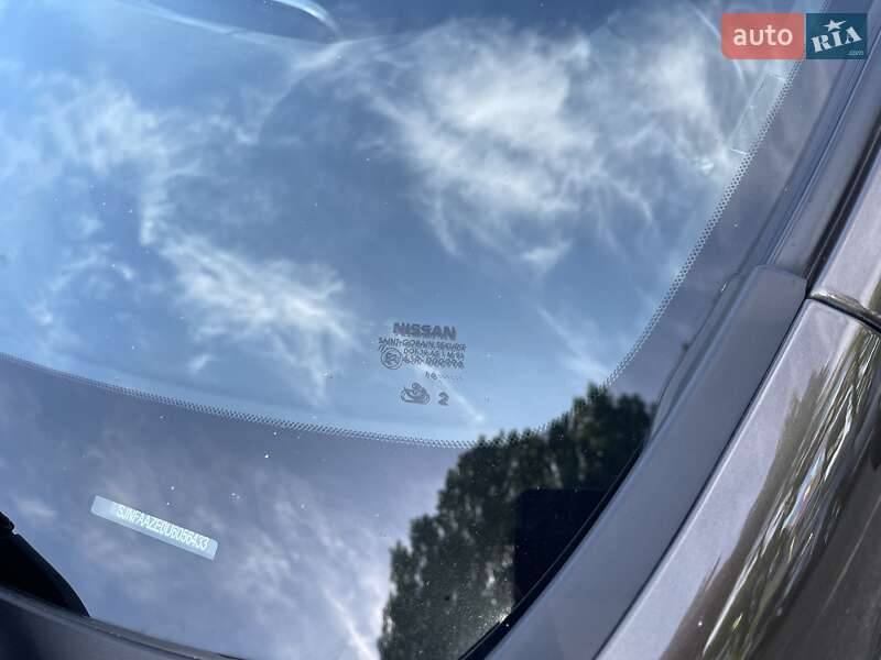 Хэтчбек Nissan Leaf 2016 в Тернополе