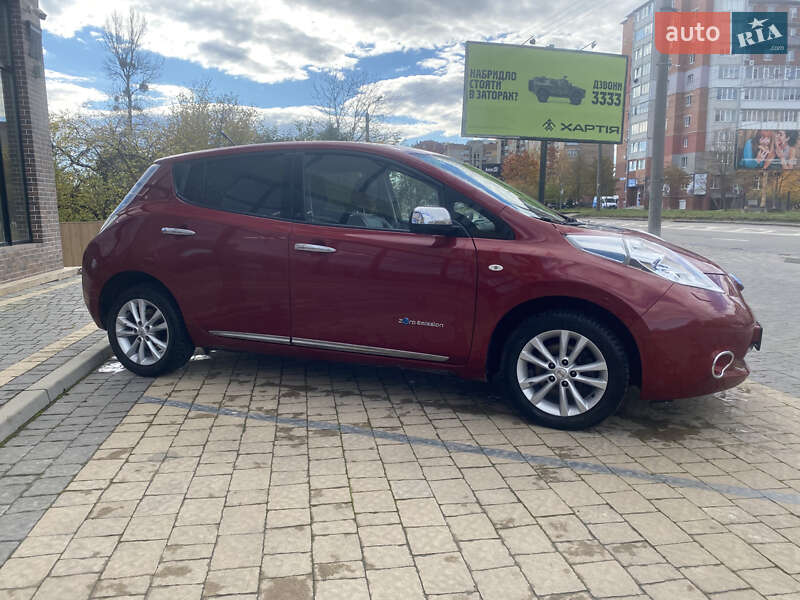 Хэтчбек Nissan Leaf 2014 в Ивано-Франковске