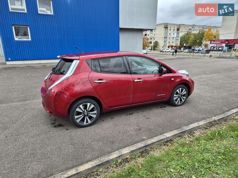 Хэтчбек Nissan Leaf 2014 в Ковеле