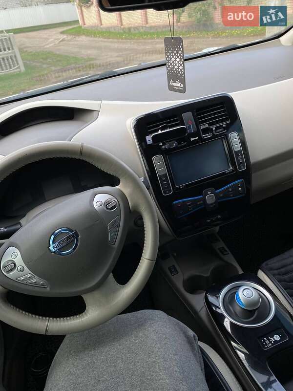 Хетчбек Nissan Leaf 2014 в Чернівцях фото 16 Хетчбек Nissan Leaf 2014 в Чернівцях