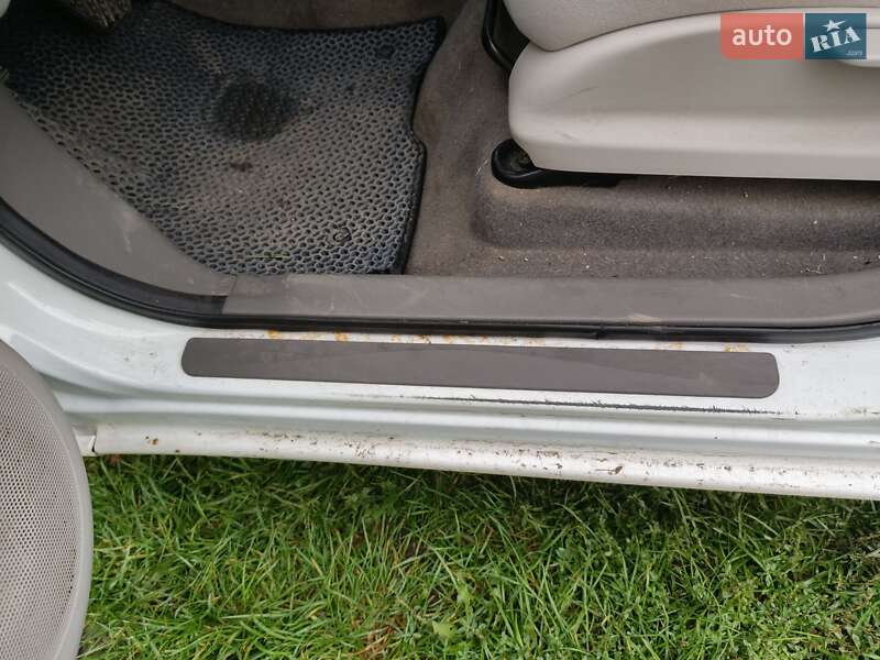 Хетчбек Nissan Leaf 2014 в Чернівцях фото 27 Хетчбек Nissan Leaf 2014 в Чернівцях