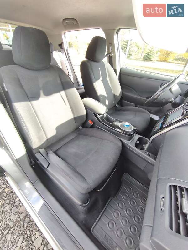 Хэтчбек Nissan Leaf 2014 в Луцке фото 44 Хэтчбек Nissan Leaf 2014 в Луцке