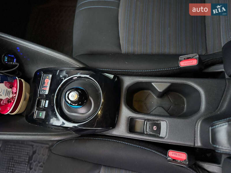 Хэтчбек Nissan Leaf 2018 в Луцке