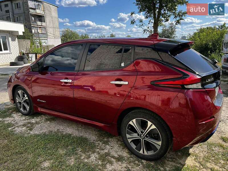 Хэтчбек Nissan Leaf 2018 в Харькове фото 14 Хэтчбек Nissan Leaf 2018 в Харькове