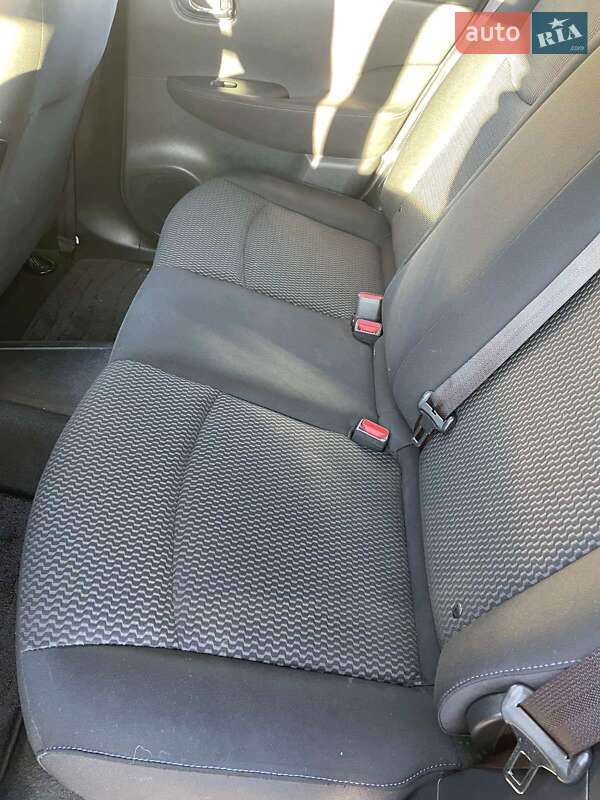 Хэтчбек Nissan Leaf 2014 в Киеве