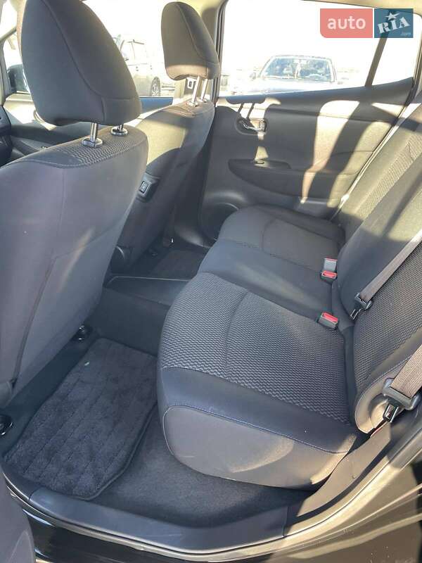 Хэтчбек Nissan Leaf 2014 в Киеве