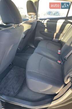 Хетчбек Nissan Leaf 2014 в  фото 19 Хетчбек Nissan Leaf 2014 в