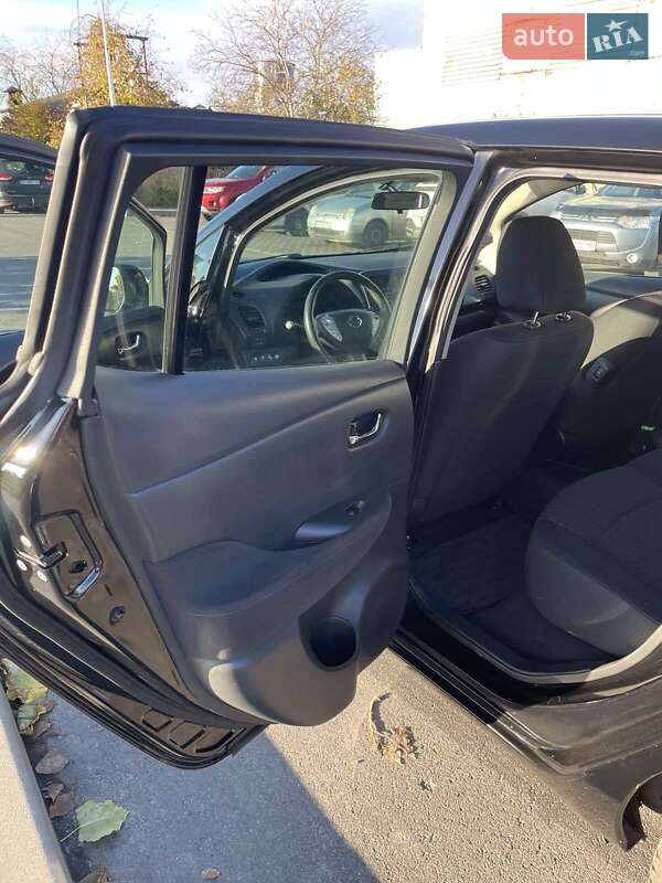 Хэтчбек Nissan Leaf 2014 в Киеве