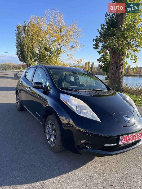Хэтчбек Nissan Leaf 2014 в Киеве