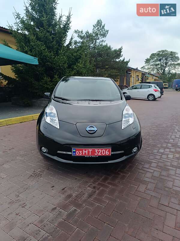 Хэтчбек Nissan Leaf 2015 в Ровно фото 5 Хэтчбек Nissan Leaf 2015 в Ровно