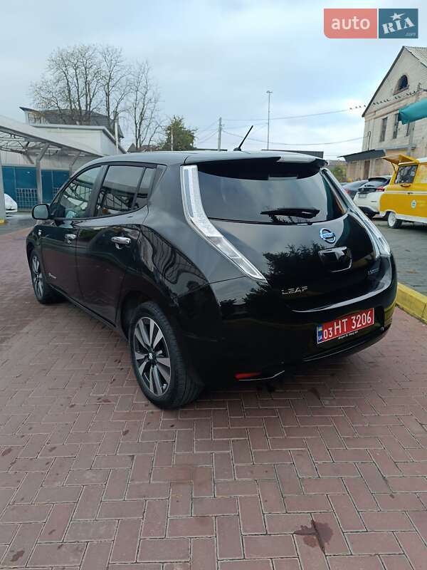 Хэтчбек Nissan Leaf 2015 в Ровно фото 17 Хэтчбек Nissan Leaf 2015 в Ровно
