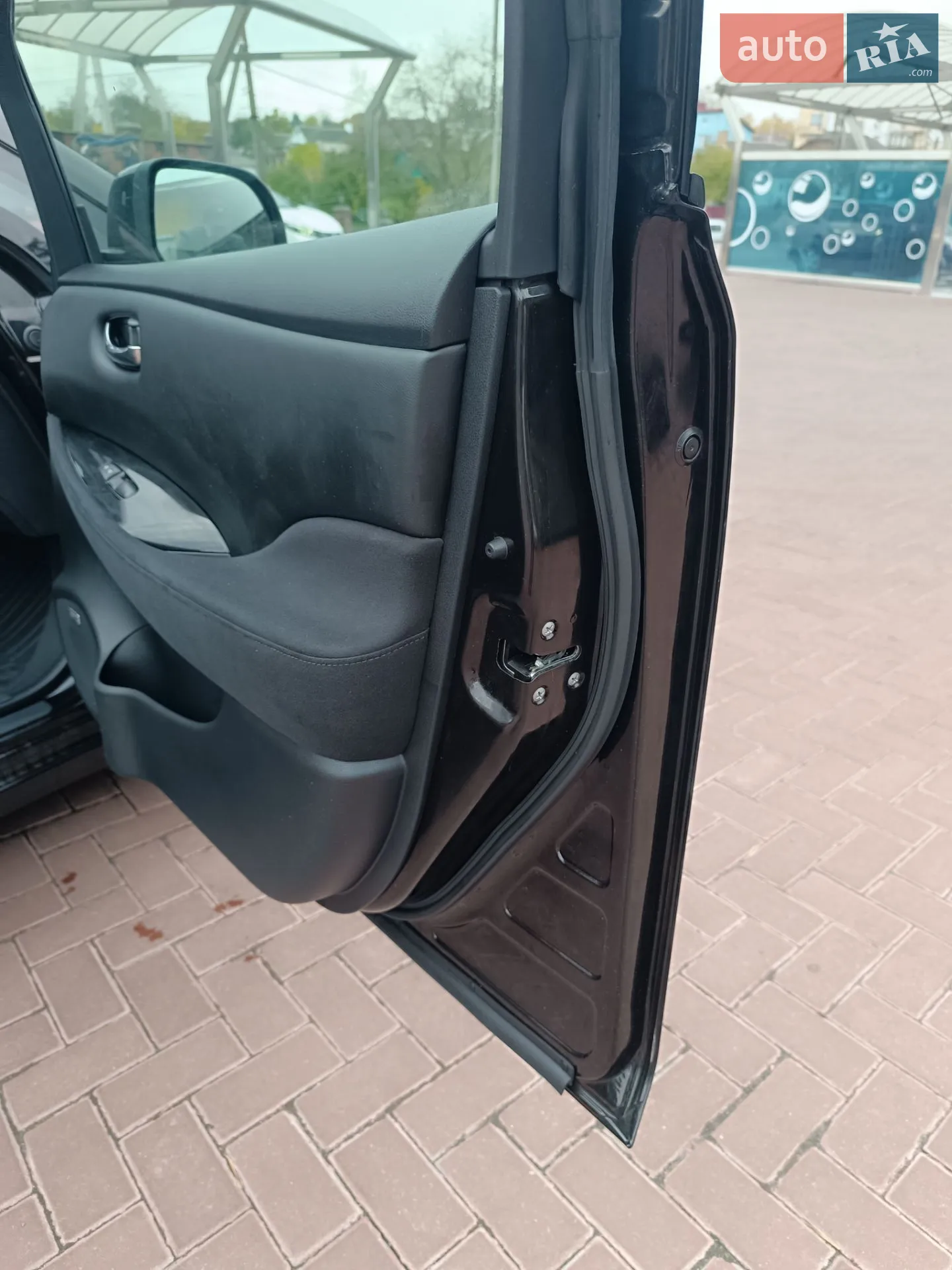 2015 Nissan Leaf - мініатюра 29