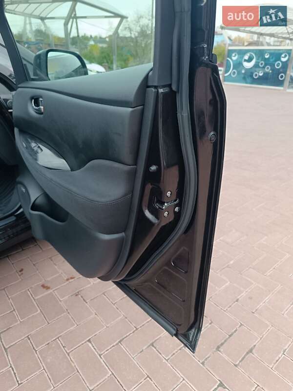 Хэтчбек Nissan Leaf 2015 в Ровно фото 29 Хэтчбек Nissan Leaf 2015 в Ровно